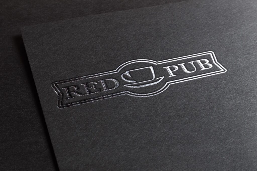 Логотип "Red Cup Pub" - серебряное тиснение